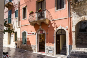 Blondie, Taormina